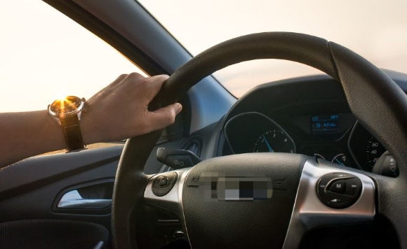 월세를 내지 않아 강제퇴거 조치를 당하자, 이에 앙심을 품고 집주인과 가족을 차량으로 들이받은 50대가 2심에서도 징역 10년을 선고받았다. 본 기사와 무관한 이미지. [사진=픽사베이]