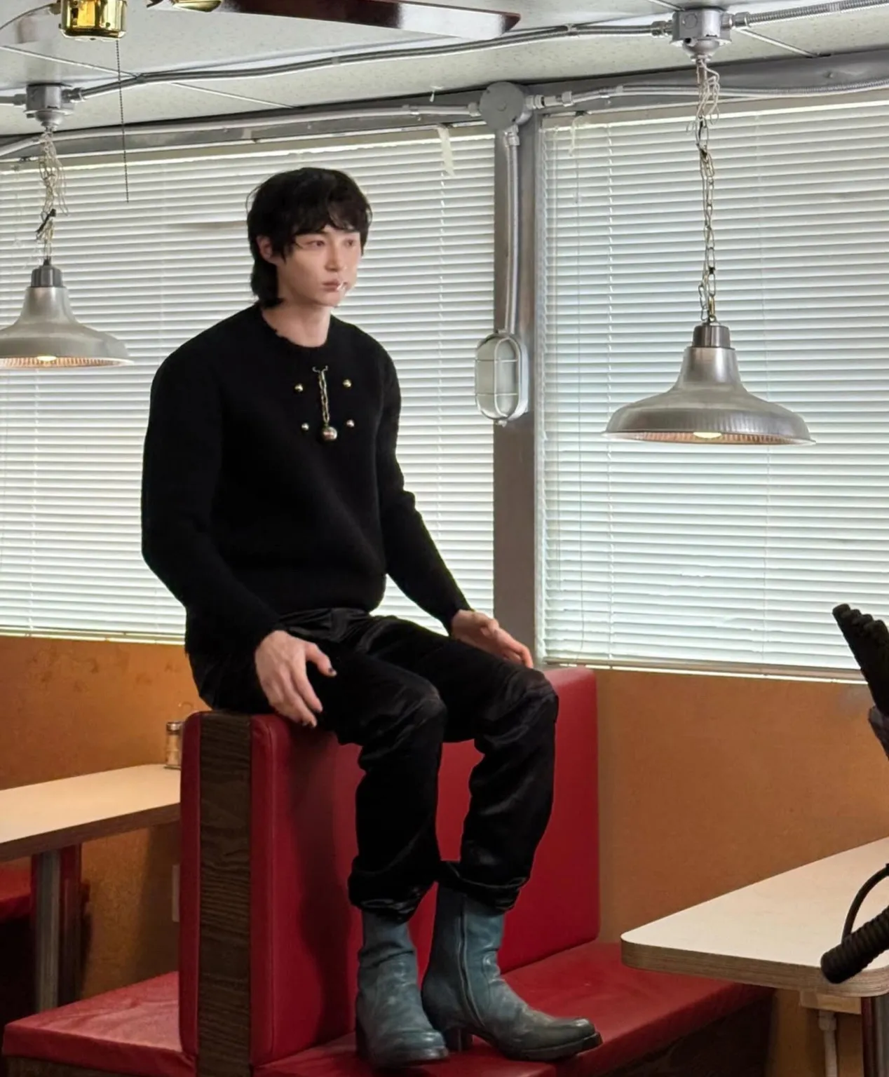 프라다변우석, 변우석프라다백팩, 프라다백팩가격, 프라다남자백팩, 프라다백팩아울렛, 변우석프라다착용샷, 프라다리나일론백팩, 프라다백팩코디, 변우석공항패션프라다, 변우석패션, 변우석인스타그램, 변우석가방, 남자명품백팩추천, 프라다백팩후기, 프라다공식스토어, 프라다신상백팩, 프라다아울렛가격, 프라다명품가방, 2025프라다백팩, 남자백팩브랜드