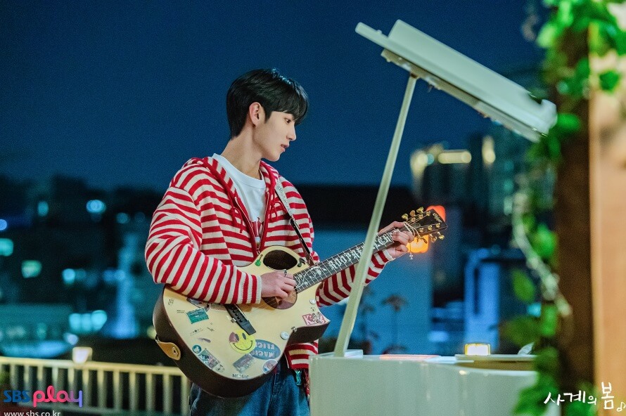 사계의 봄 등장인물