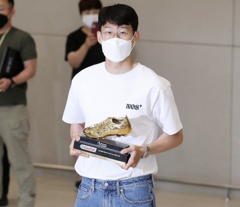 금의환향 - EPL 영국 프리미어리그 득점왕을 차지한 손흥민의 귀국