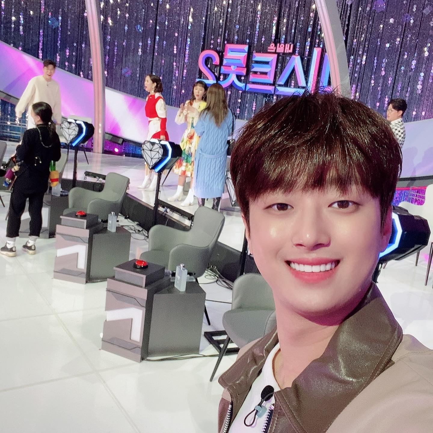 이찬원 나이, 콘서트, 팬카페, 키, 몸무게, 고향, 가족, 노래 학력 이찬원의 선물