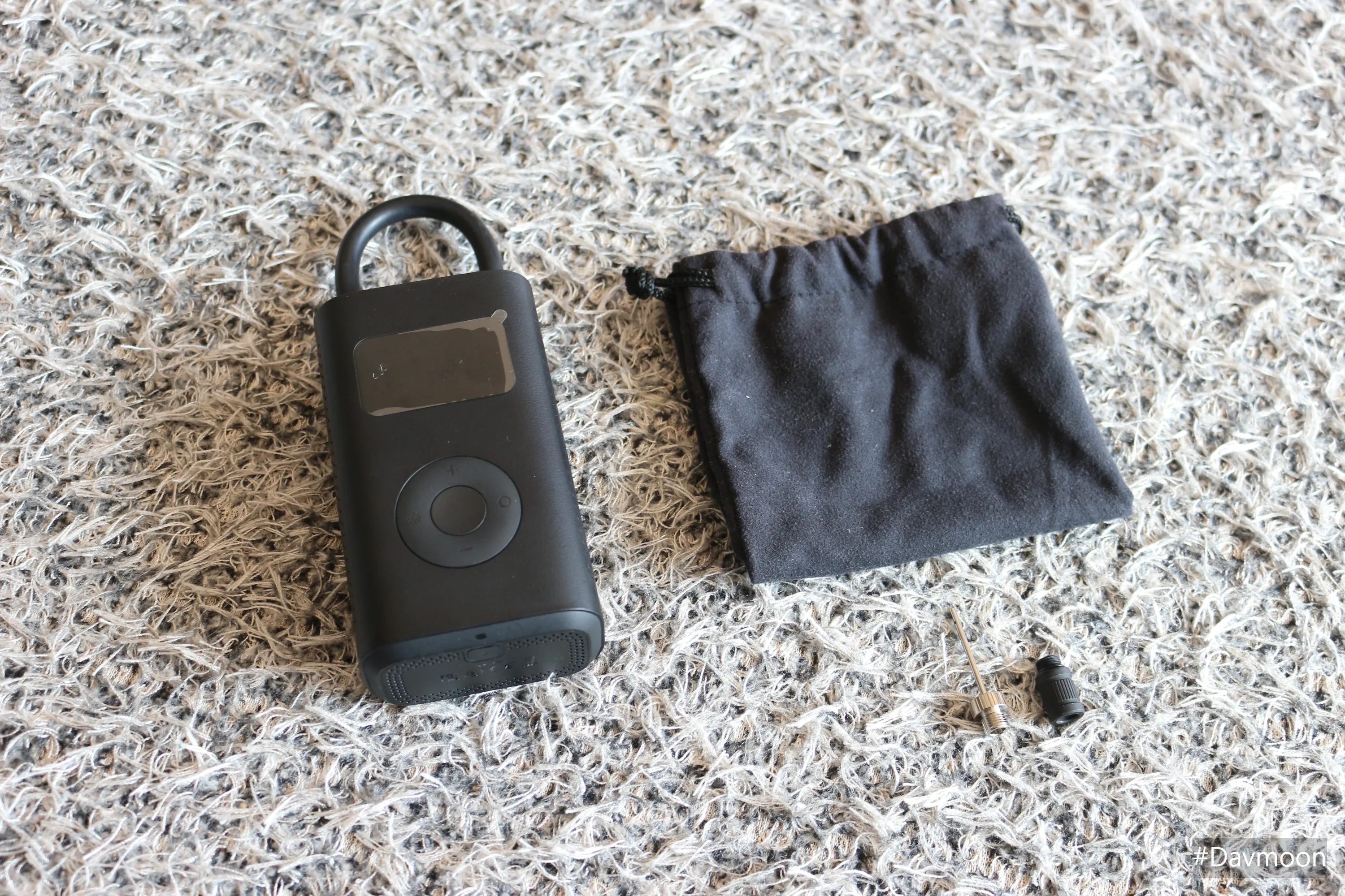 샤오미 전동 에어펌프 내부 구성품