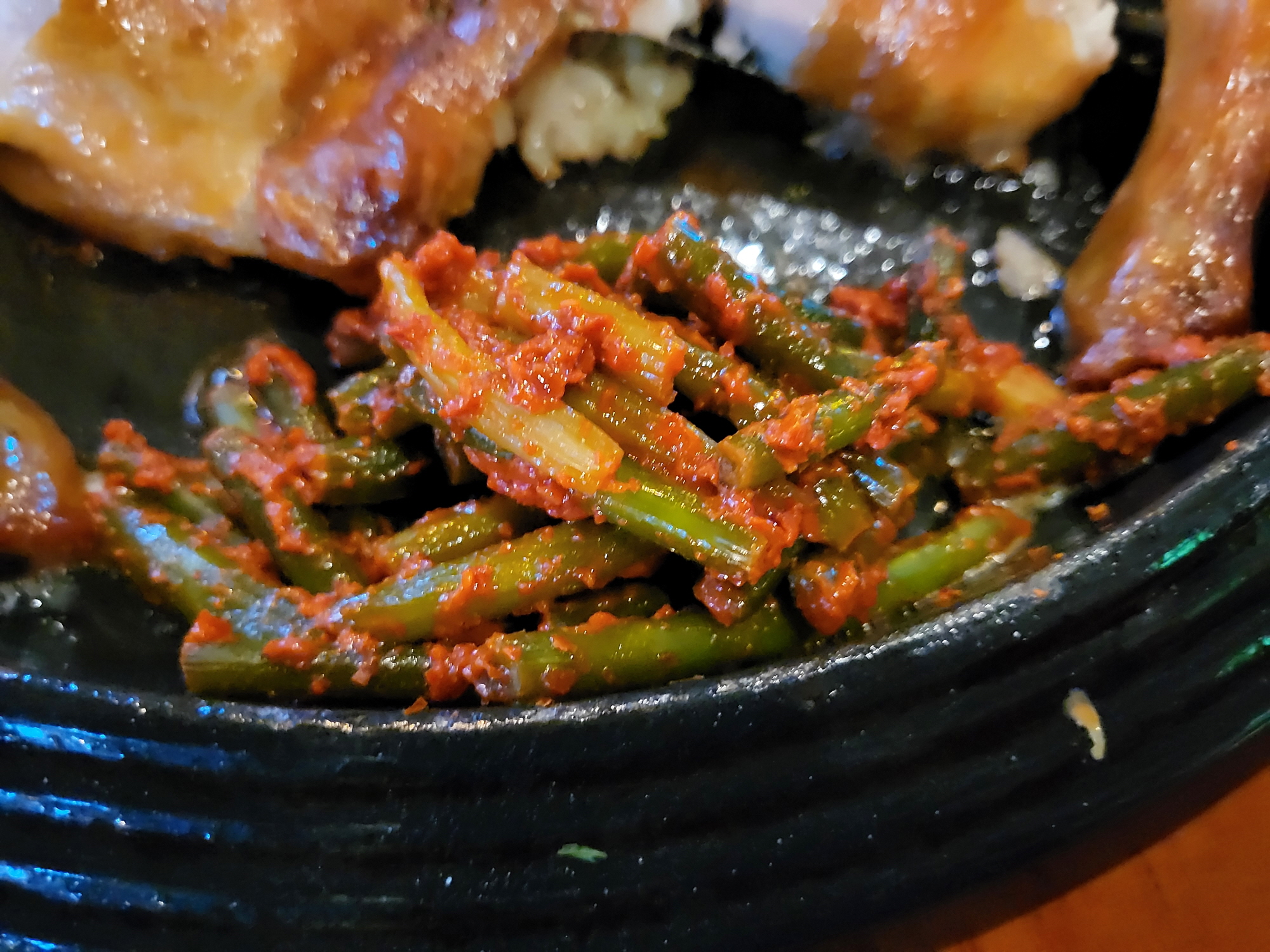 구도로통닭 - 마늘쫑