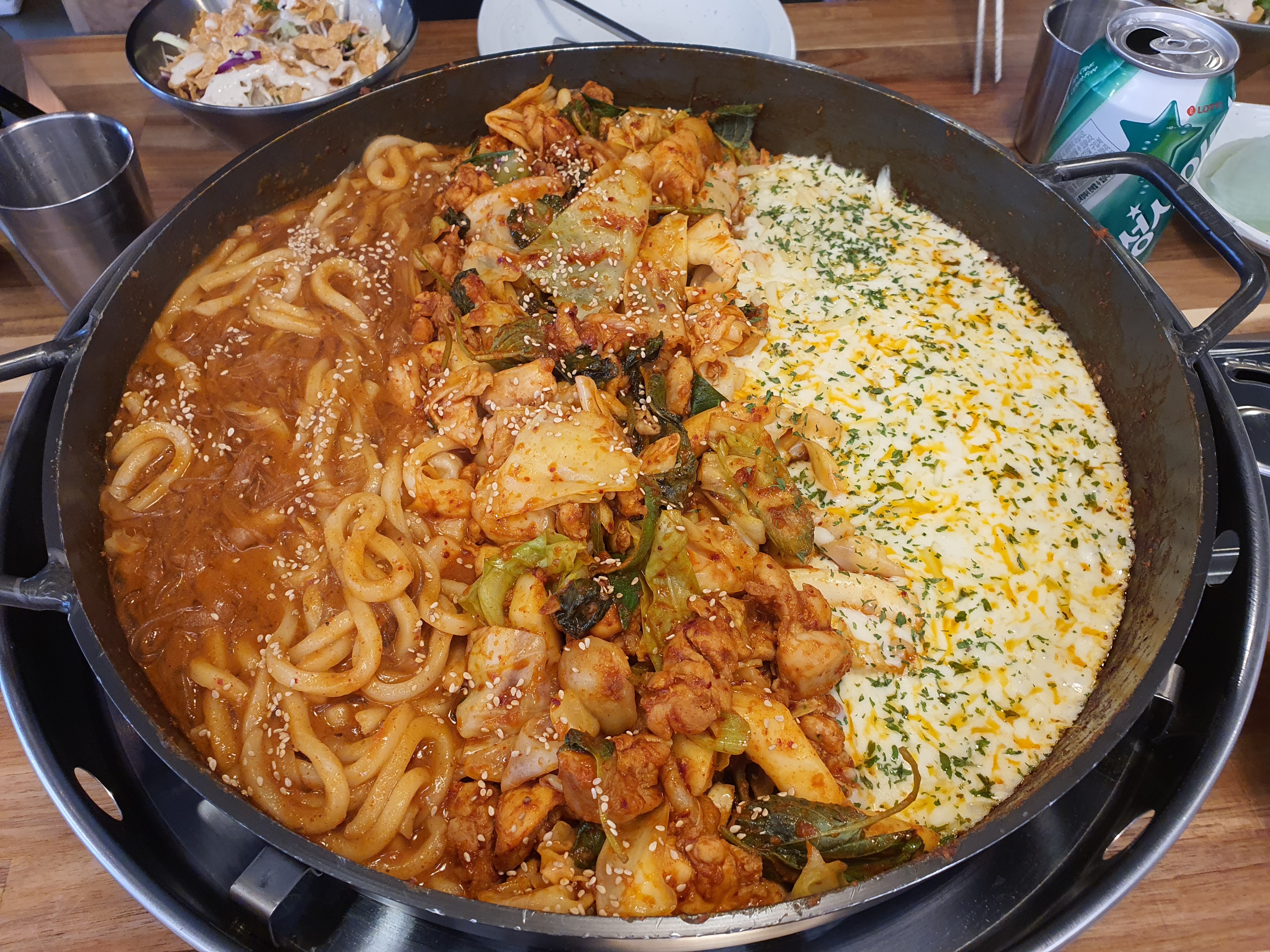 어서와 한국은 처음이지 치즈 닭갈비 후식 볶음밥 새우튀김 스웨덴 친구들 편 논현역 영동시장 맛집 위치