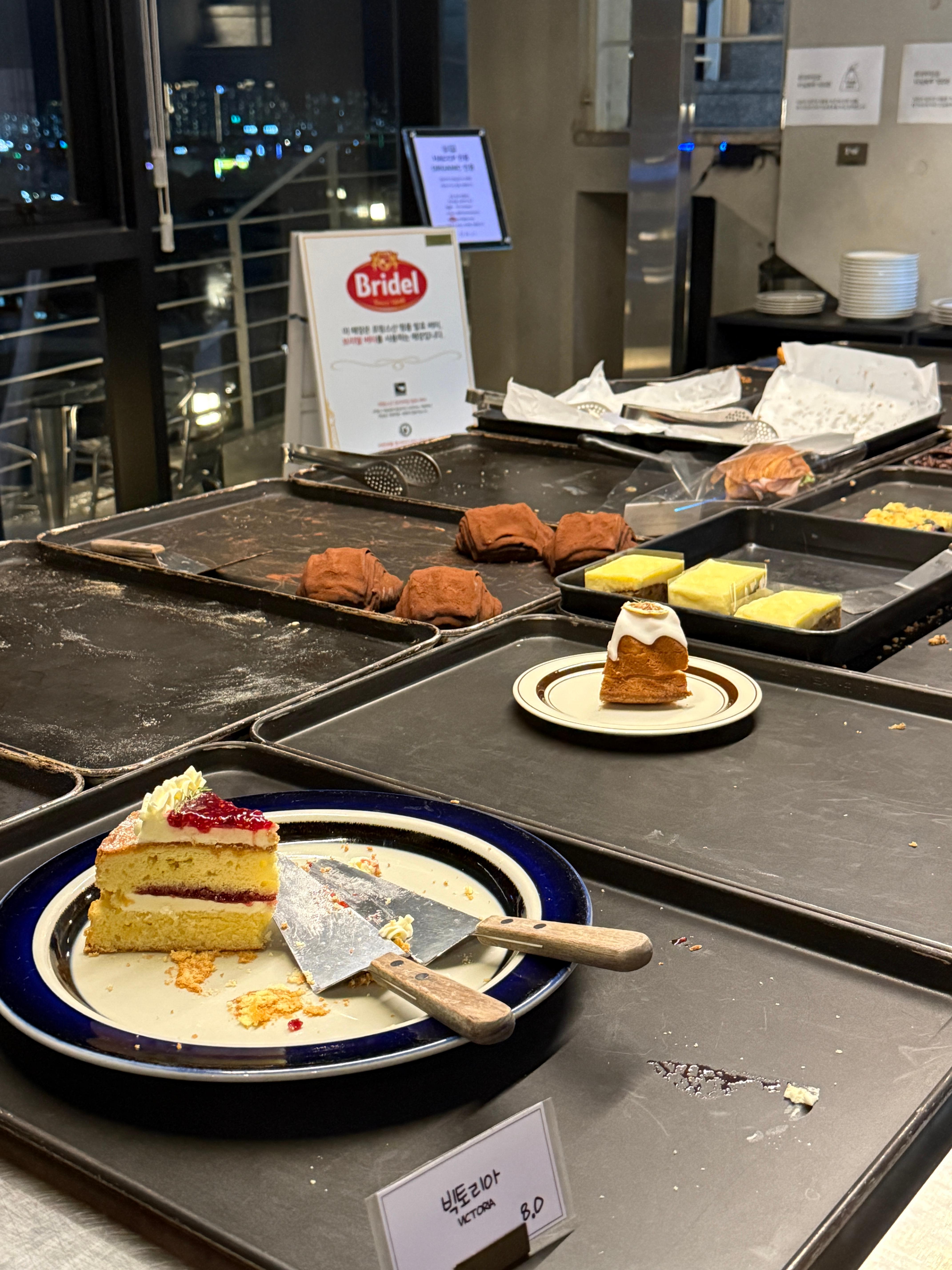 청주 카페 오지의 베이커리류