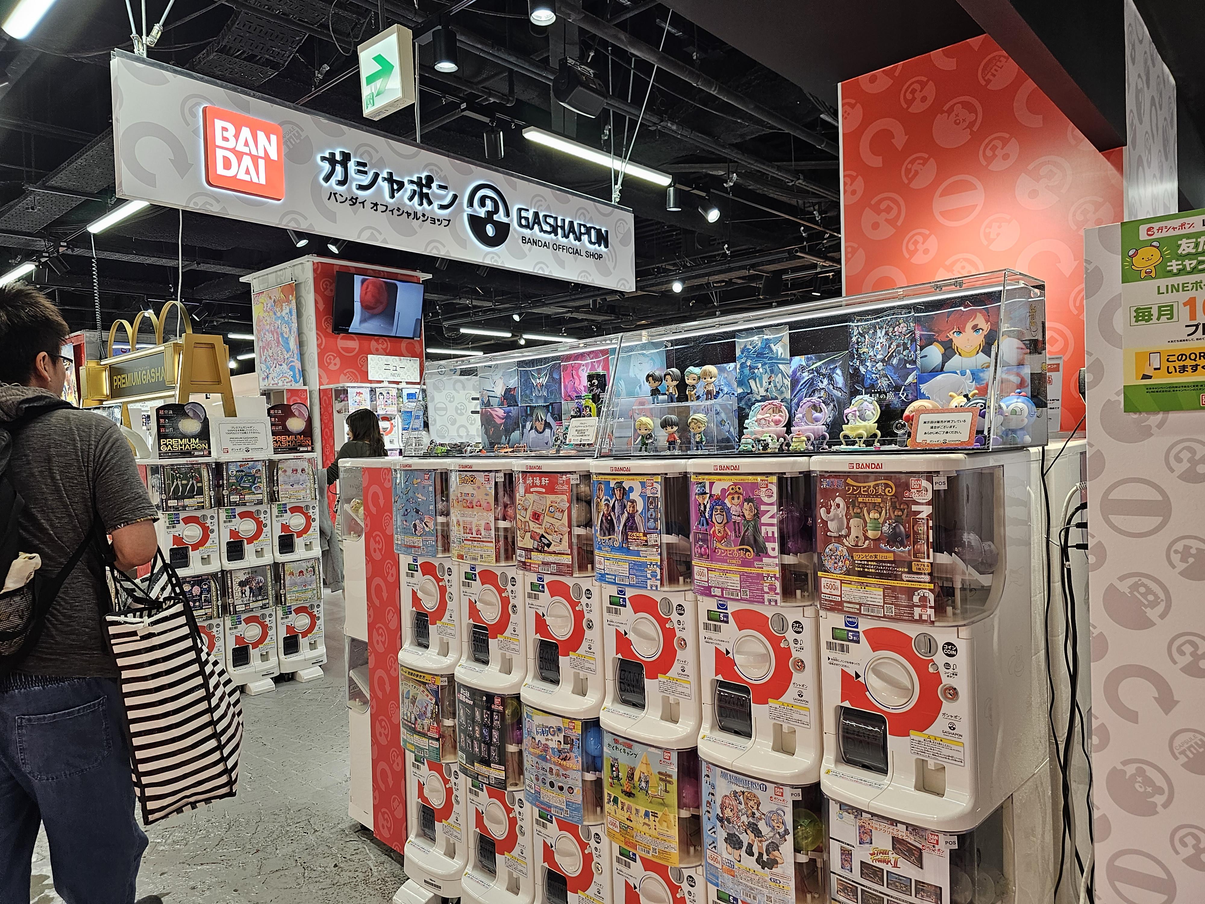 이케부쿠로 선샤인시티 반다이남코 크로스 스토어