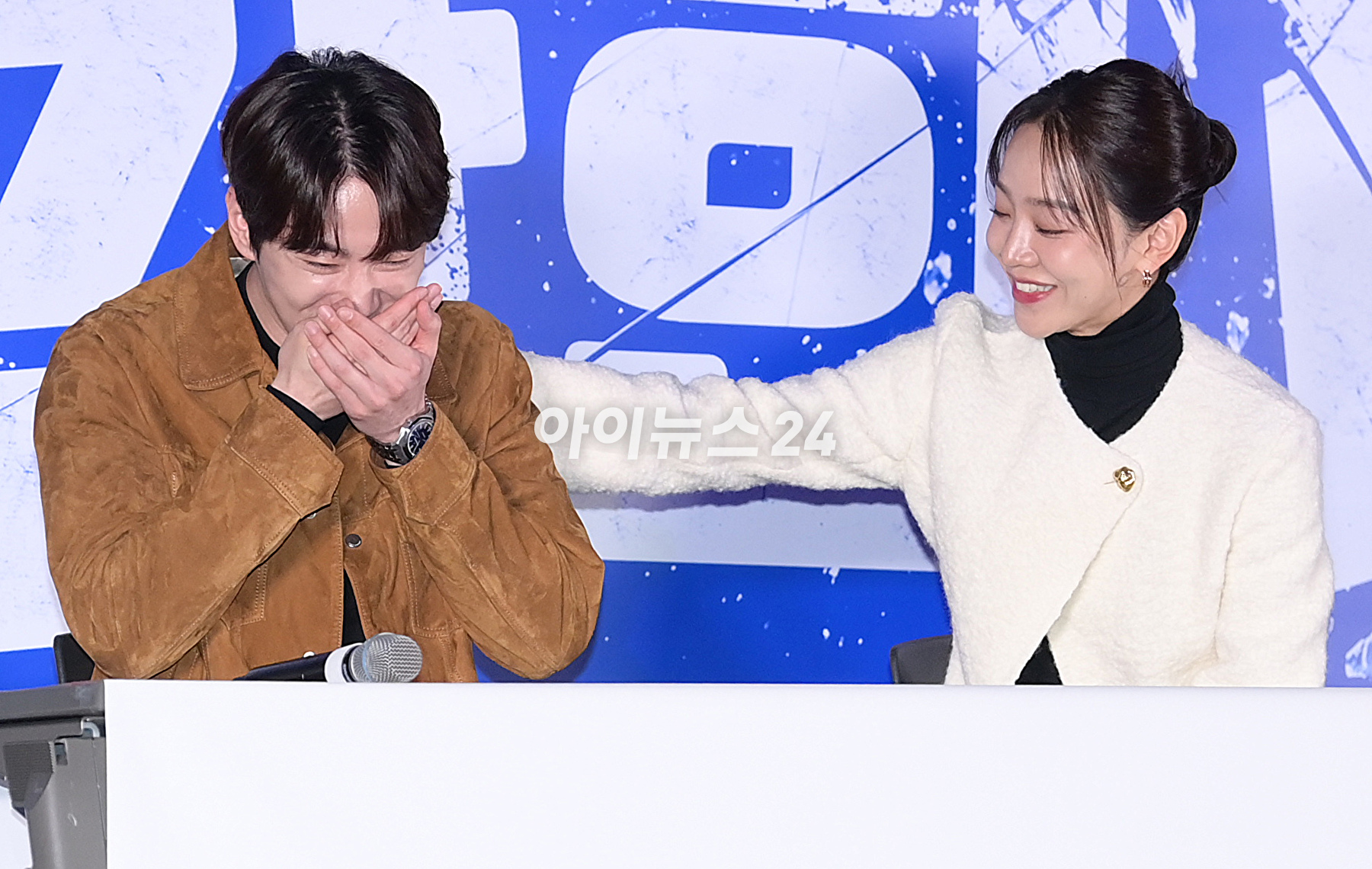 배우 신혜선이 18일 오후 서울 용산구 한강로동 CGV 용산아이파크몰에서 열린 영화 &#39;용감한 시민&#39;(감독 박진표) 언론시사회에 참석하고 있다. [사진=정소희 기자]