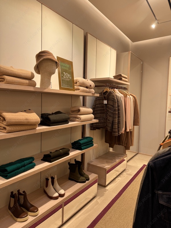 프랑스 파리 아울렛 입점 브랜드 Loro piana 내부