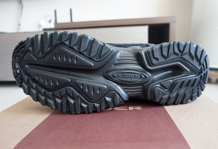 아이더 트래킹화