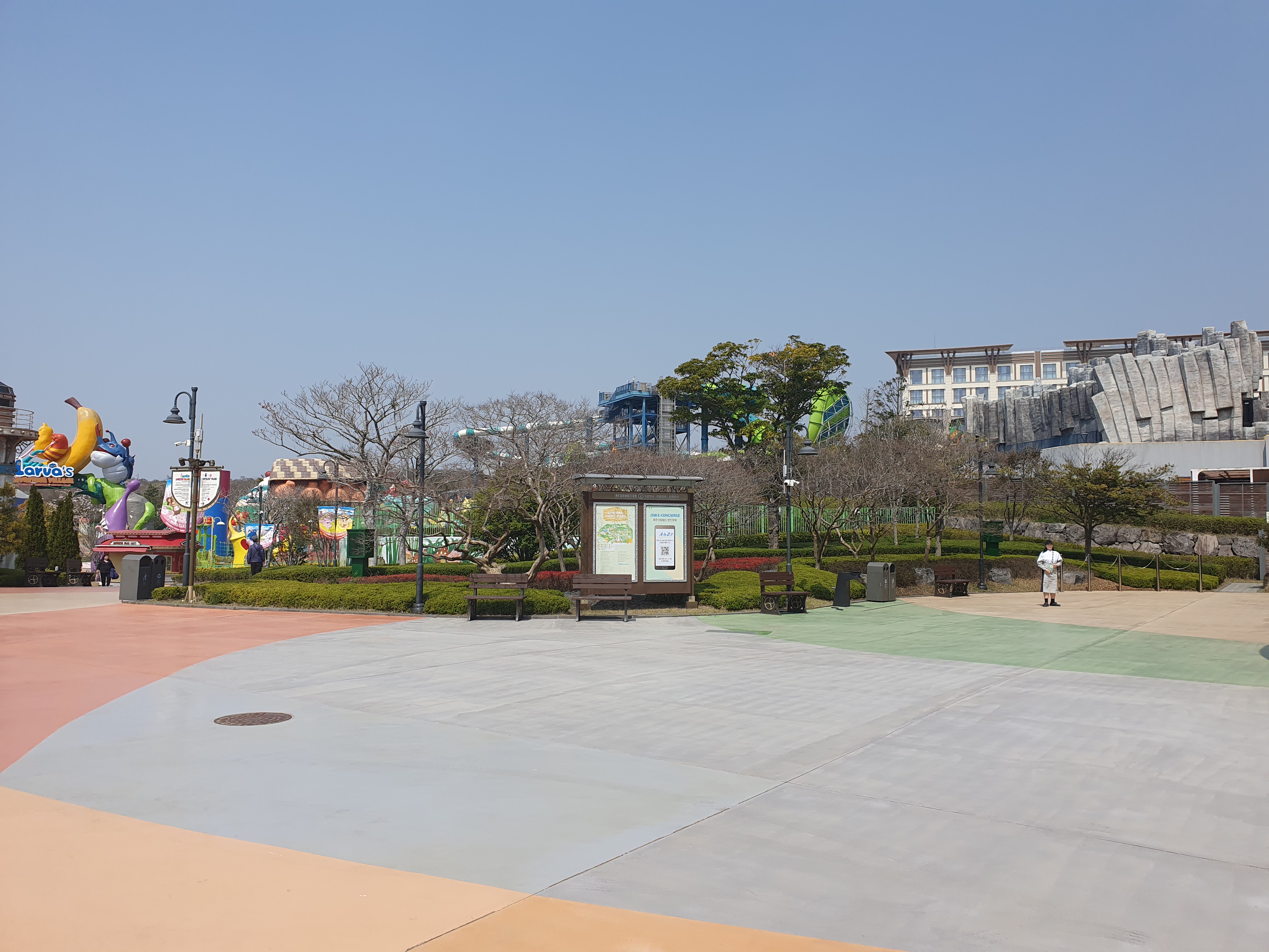 신화월드 테마파크 벤치