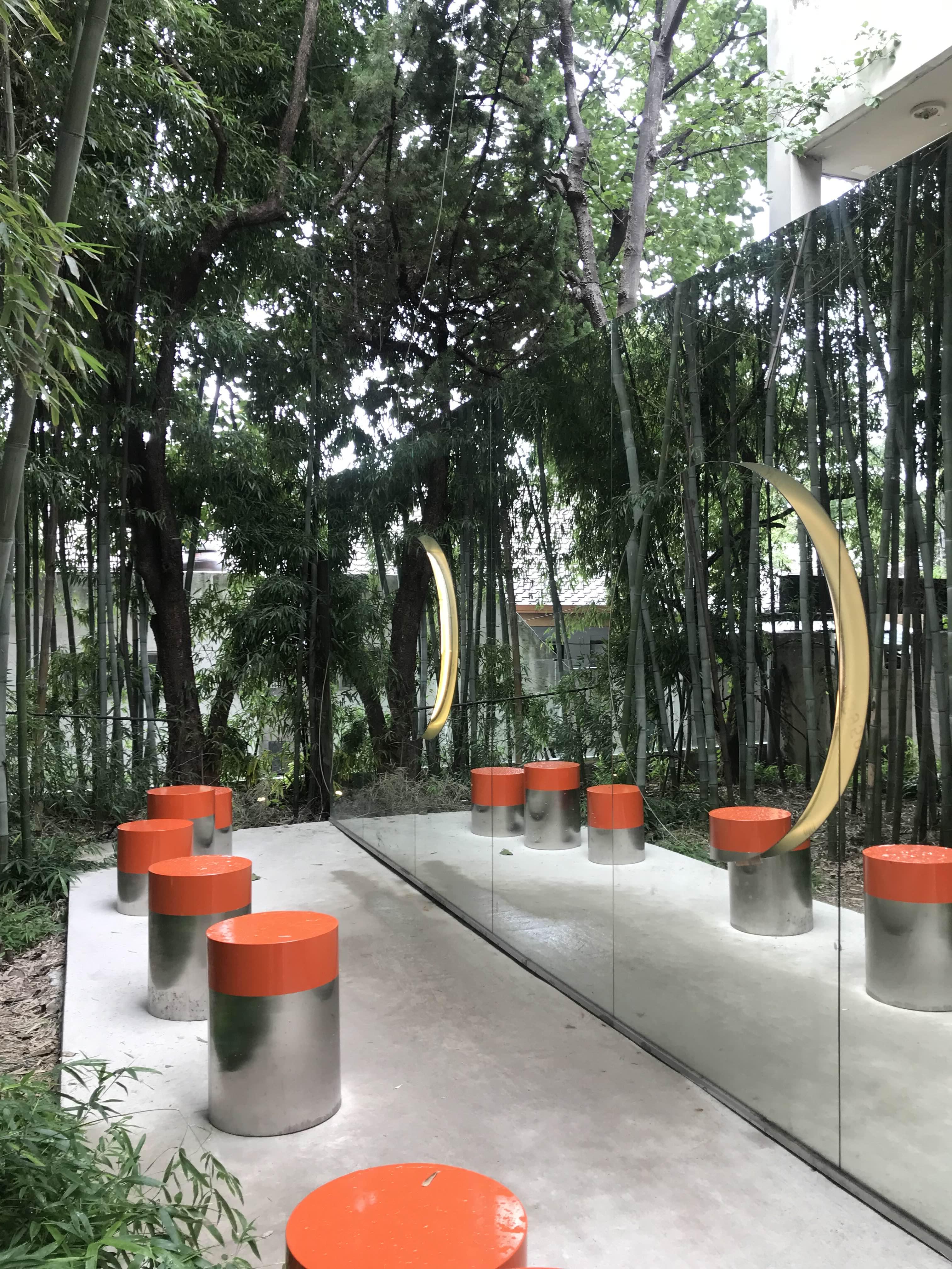 풍뉴가-카페-거울-셀카존2