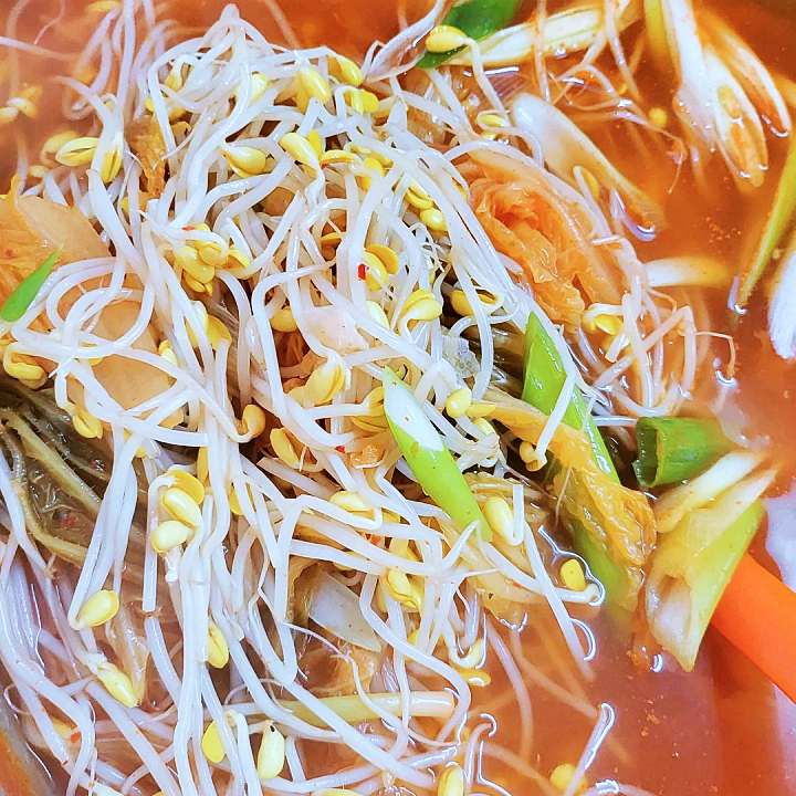 최고의 손맛과 제철 재료로 완성한 정성 반찬 국 찌개 백반 도시락 제사 홈파티 대보름 나물 원주 행구동 봉산동 단구동 맛집 추천 생방송투데이 우리 동네 반찬 가게
