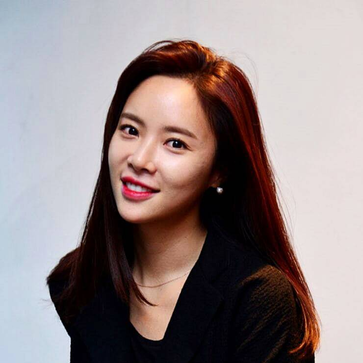 배우-황정음
