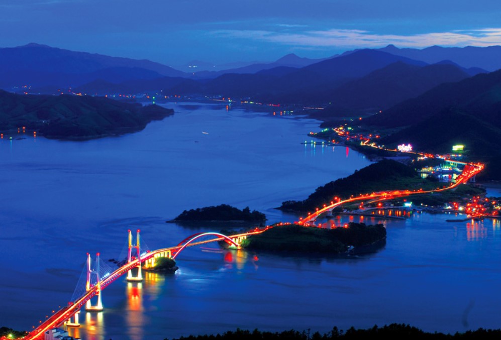 창선-삼천포대교의-야경