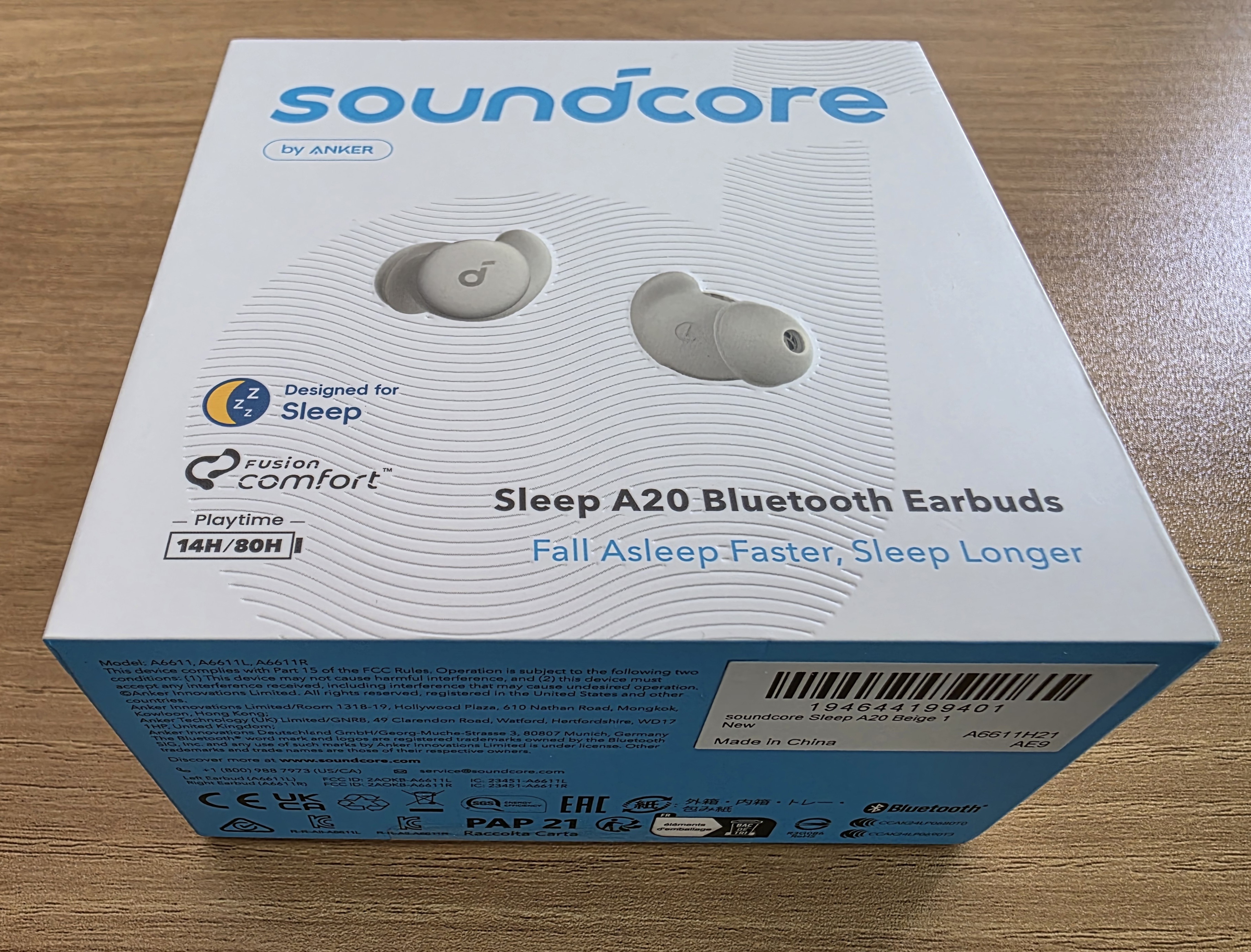 깔끔한-케이스에-들어있어요.