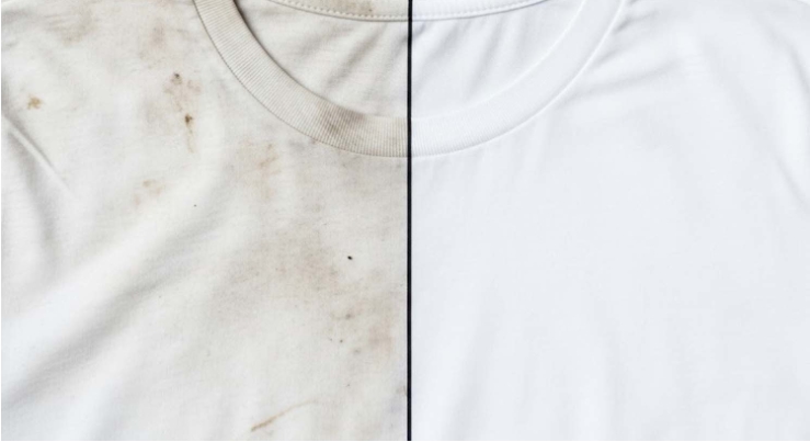 표백으로 깨끗해진 티셔츠