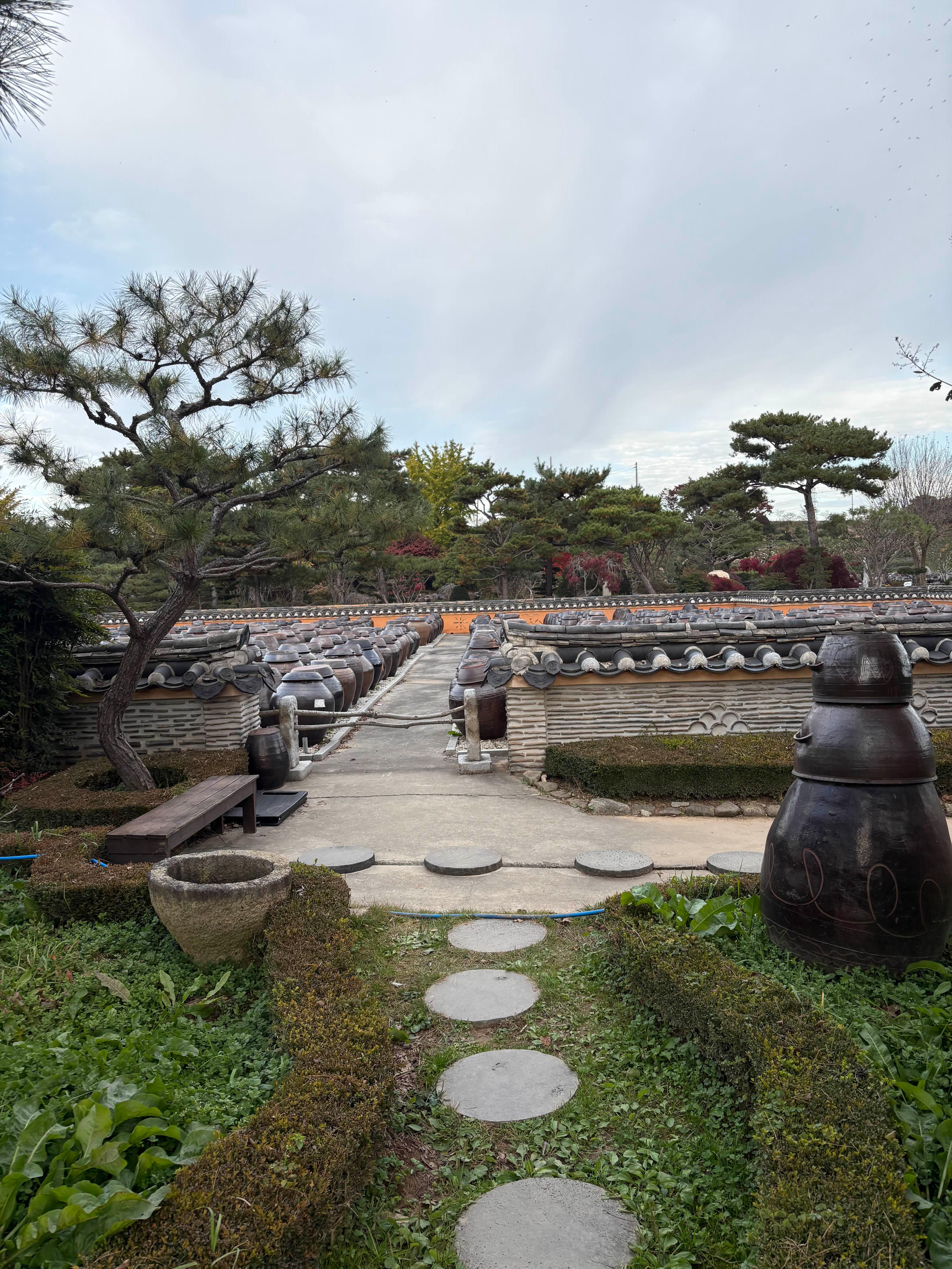 고스락 &mdash; 항아리 정원과 카페가 있는 특별한 공간