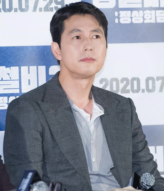 정우성, 문가비 아닌 오랜 연인과 혼인신고&hellip;&lsquo;품절남&rsquo; 新 이정표