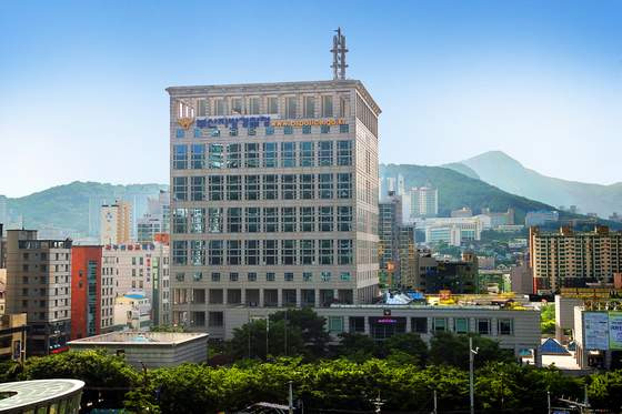 부산-진구-아파트-현직-기장-피살-사건-과학수사대-출동