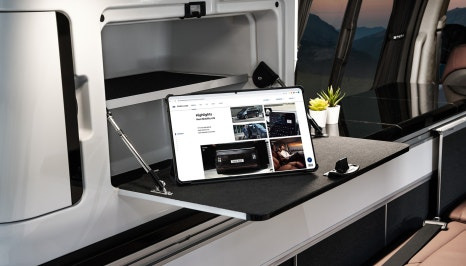 스타리아 라운지 하이브리드