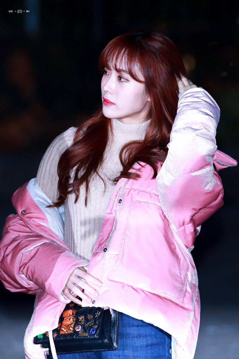 우주소녀 루다 인스타그램 사진 몸매