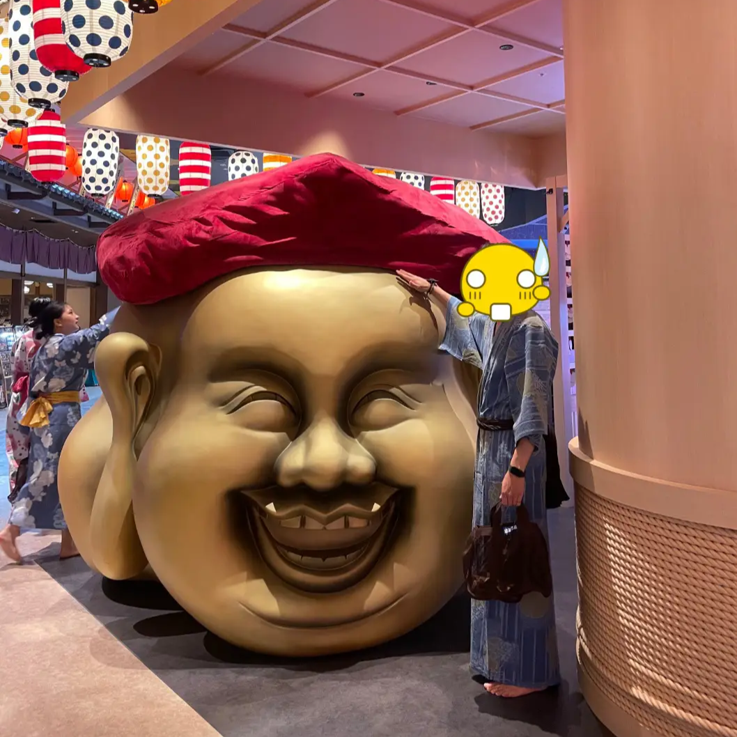 부처님-동상-옆-남자