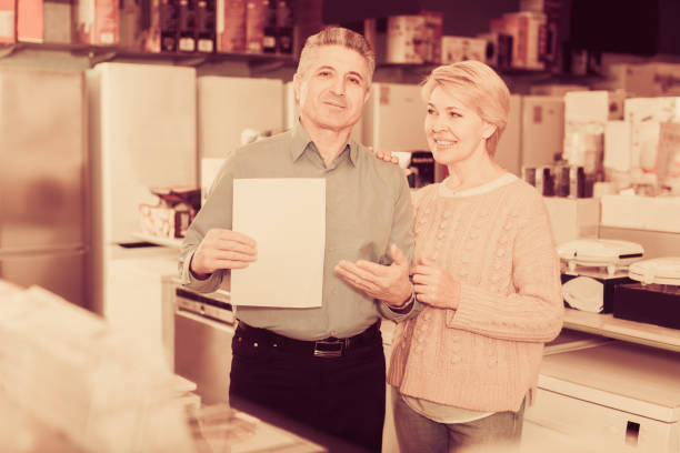 중장년 재취업 바우처 최대 200만 원 받는 법