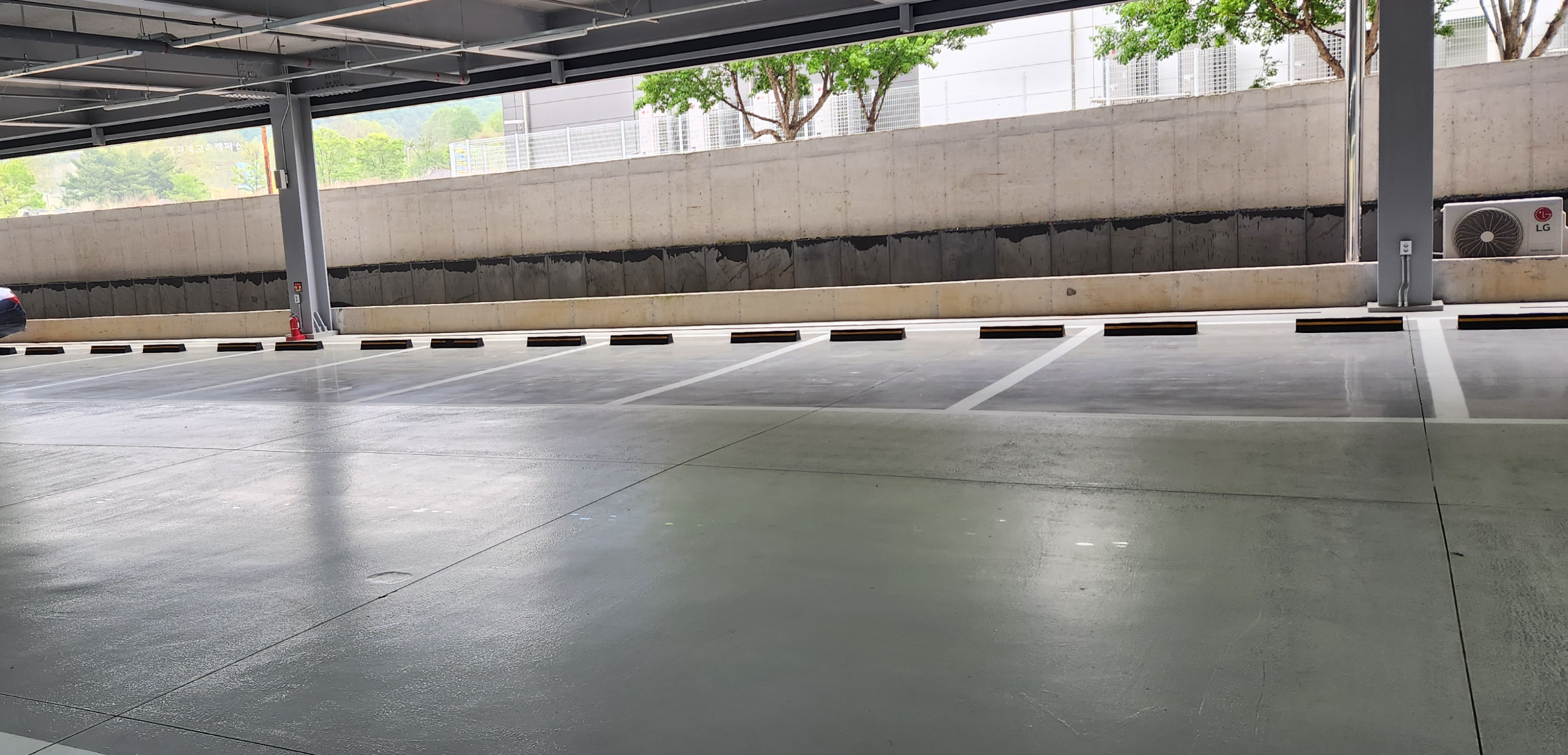 MUSEUMhei(뮤지엄헤이) 건물 및 주차장