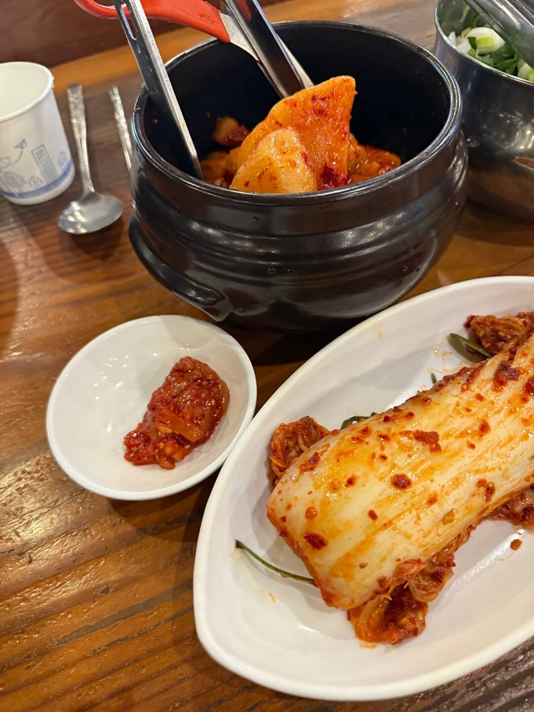 야탑 감미옥 기본 반찬 김치 구성