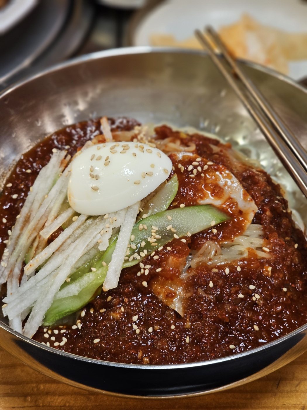 비빔밀면