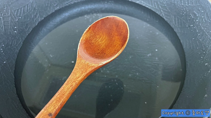 식초-한스푼-넣기