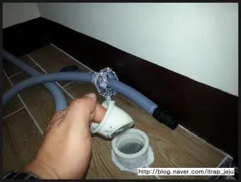 세탁기 냄새 제거 통풍 문열어두기 세제양 고무패킹 관리_22