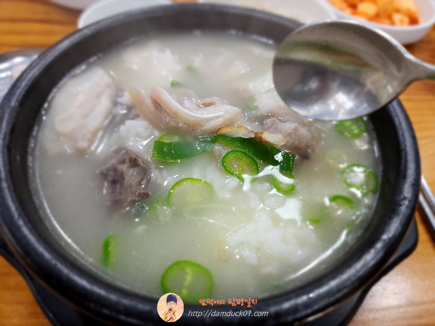 더덕순대국