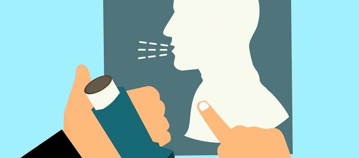 호흡기를 권하는 손의 모습