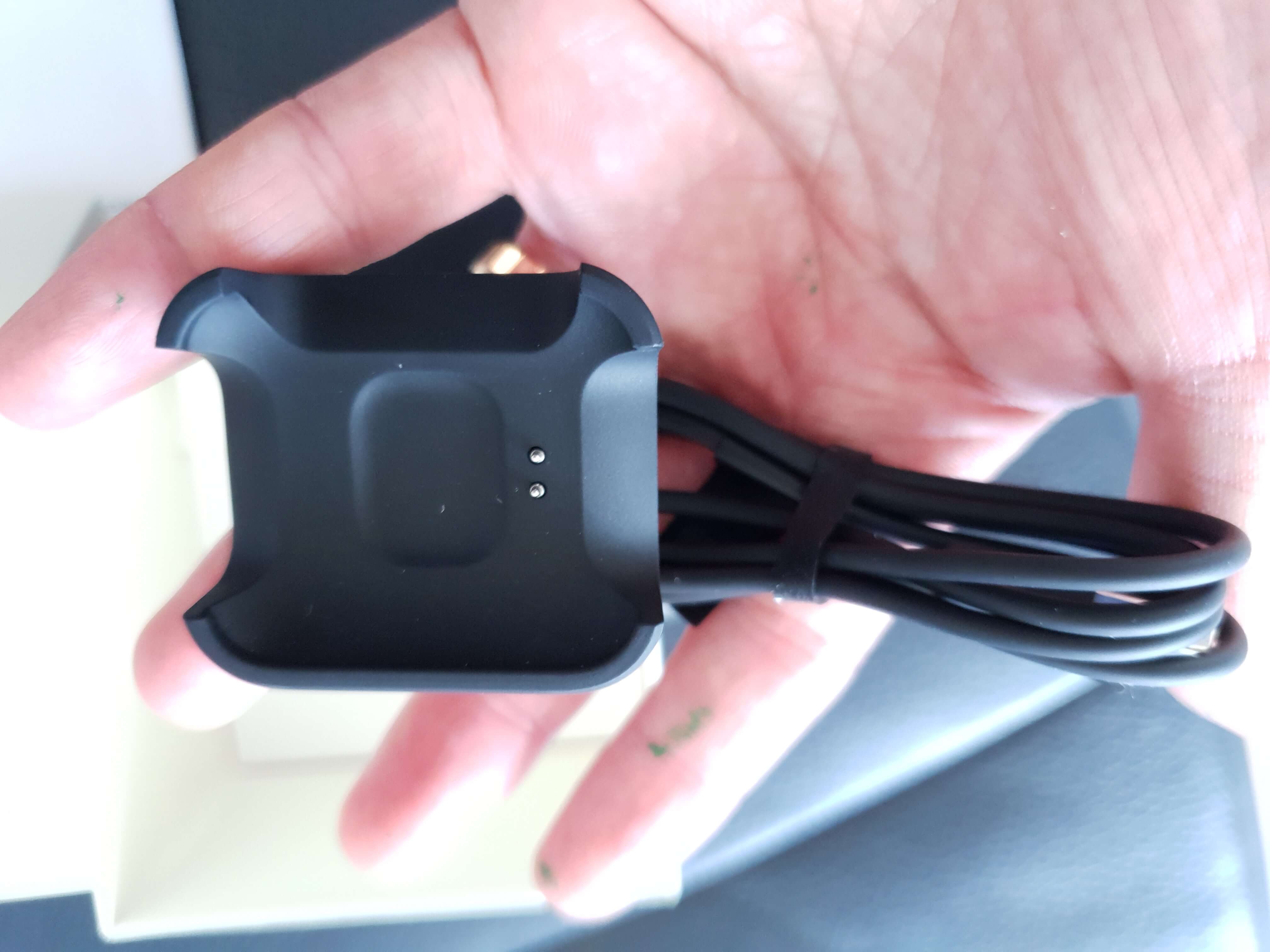 샤오미-미워치-라이트-충전기