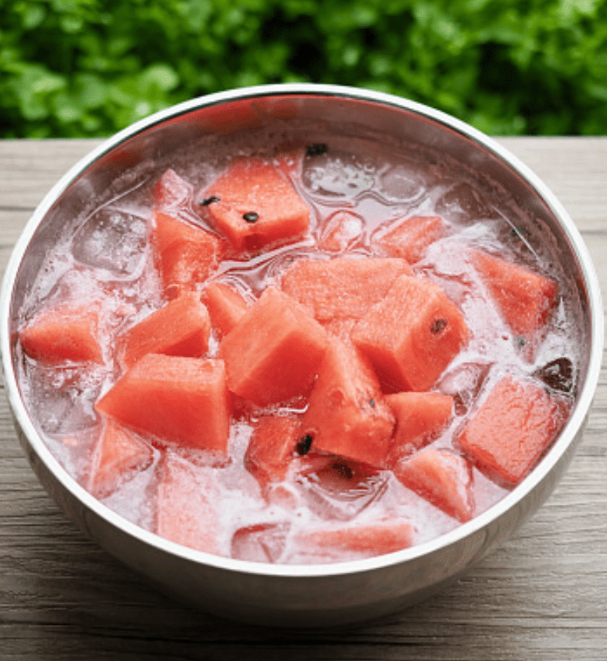 수박 화채 : 얼음과 사이다