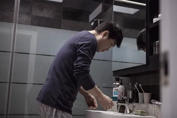 백성수 역의 손현주