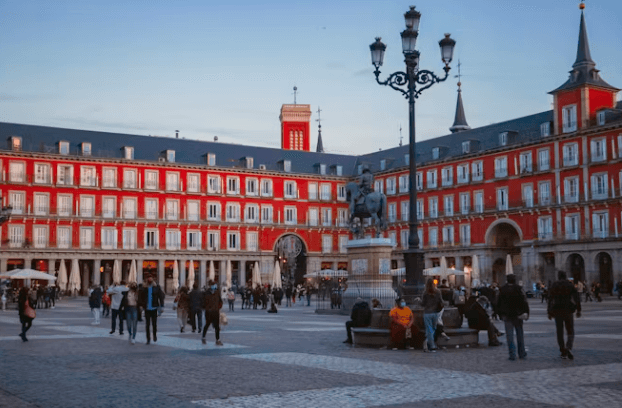 스페인 여행 코스 추천 및 필수 준비물 경비 총정리