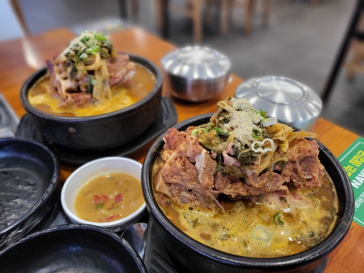 픽업 트렌드스페셜 히트맨 맛VS멋 해파리 냉채와 마늘을 더한 새로운 편육 요리 김해 주촌 맛집 추천