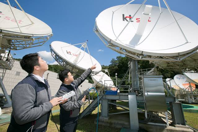 KT SAT 용인위성관제센터 위성 관제 관련 이미지 