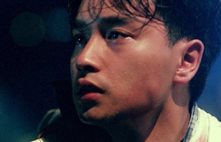 장국영의 옆모습