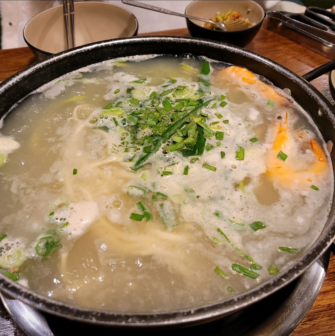 포도밭할머니칼국수 메뉴 이미지