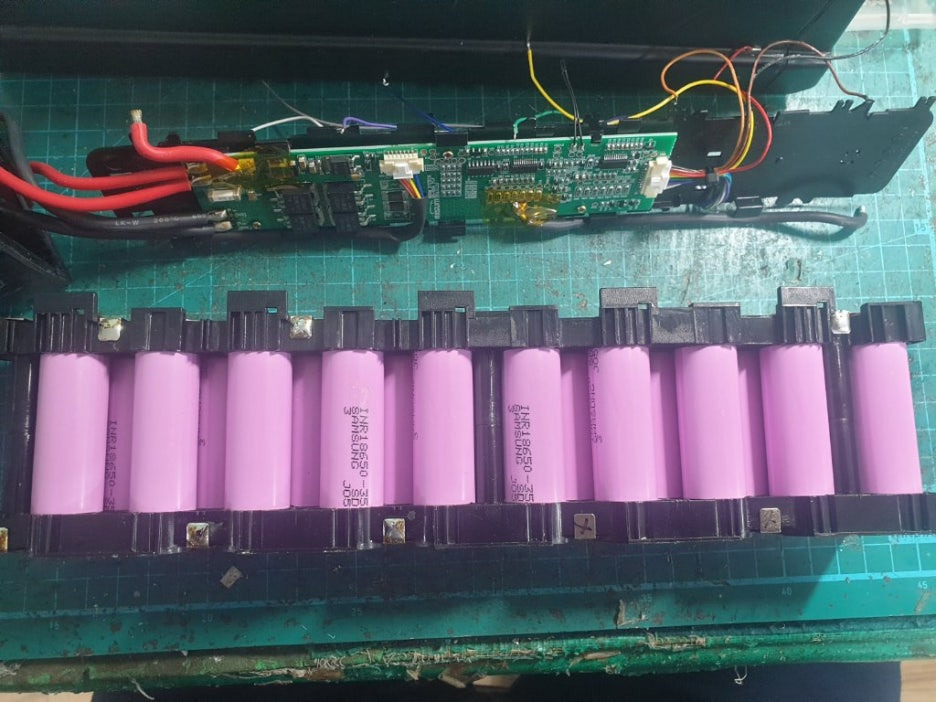 팬텀시티24 전기자전거배터리 회로와 셀 분리