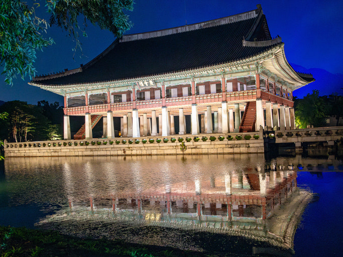 경복궁 경희루의 야경