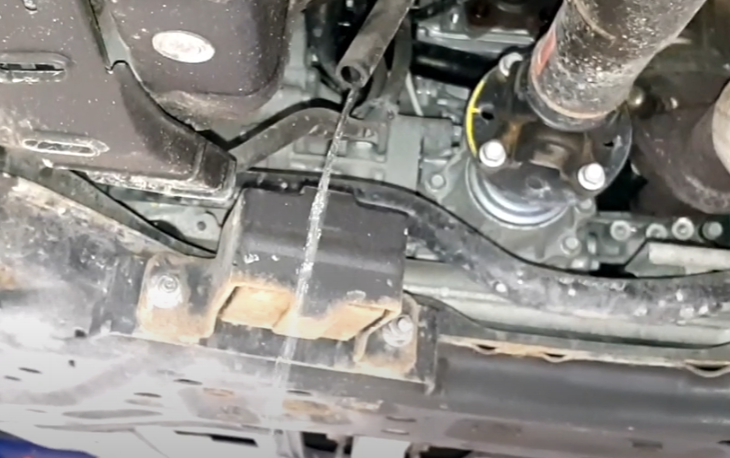 자동차에어컨-식초냄새-에어컨-잔여물기