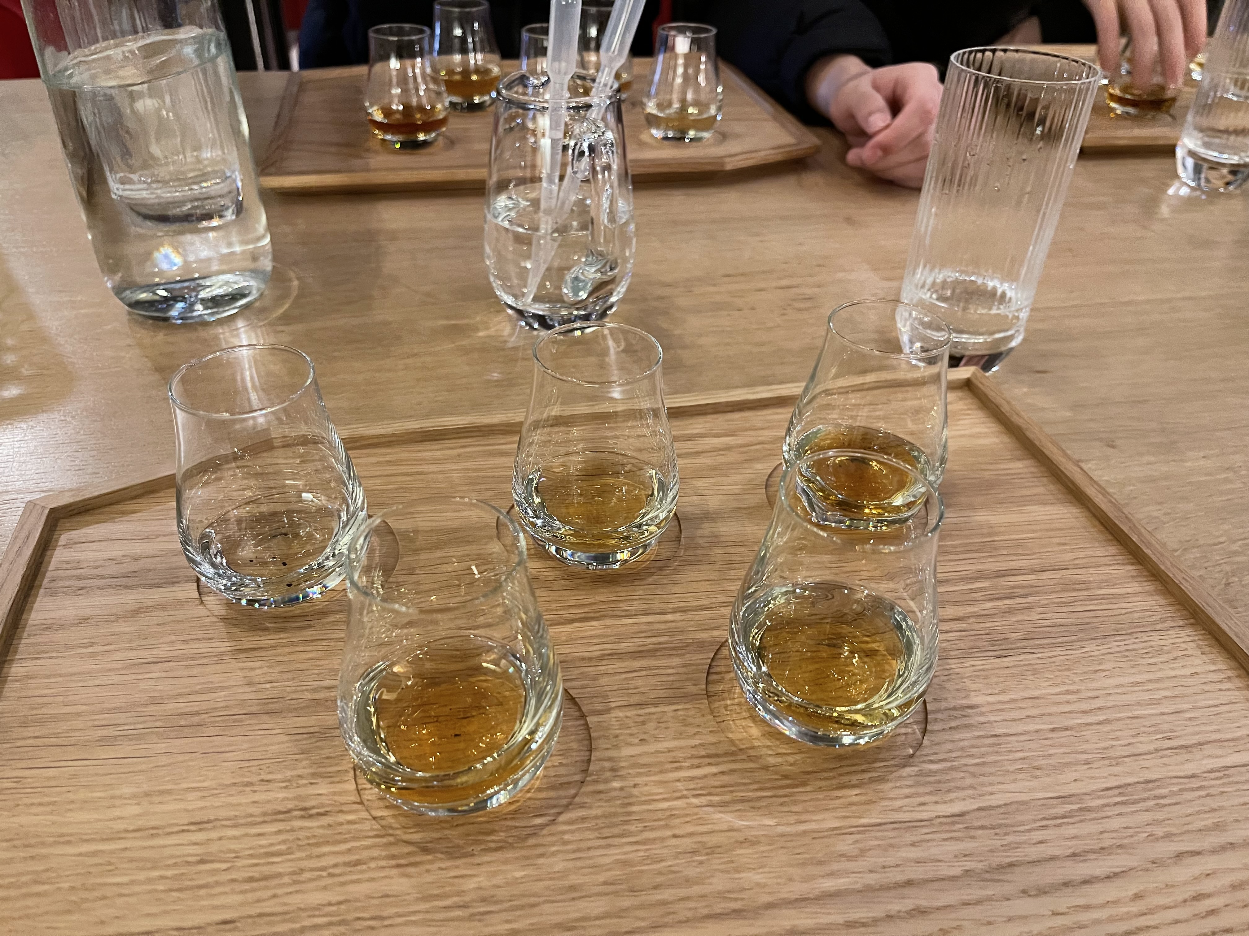 크라겐모어 2008 리필 버번 캐스크 (좌측 상단)