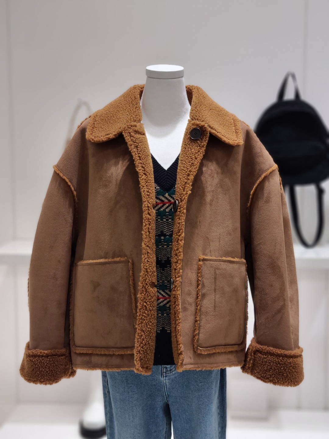 스튜디오톰보이 숏 리버시블 무스탕9192461952