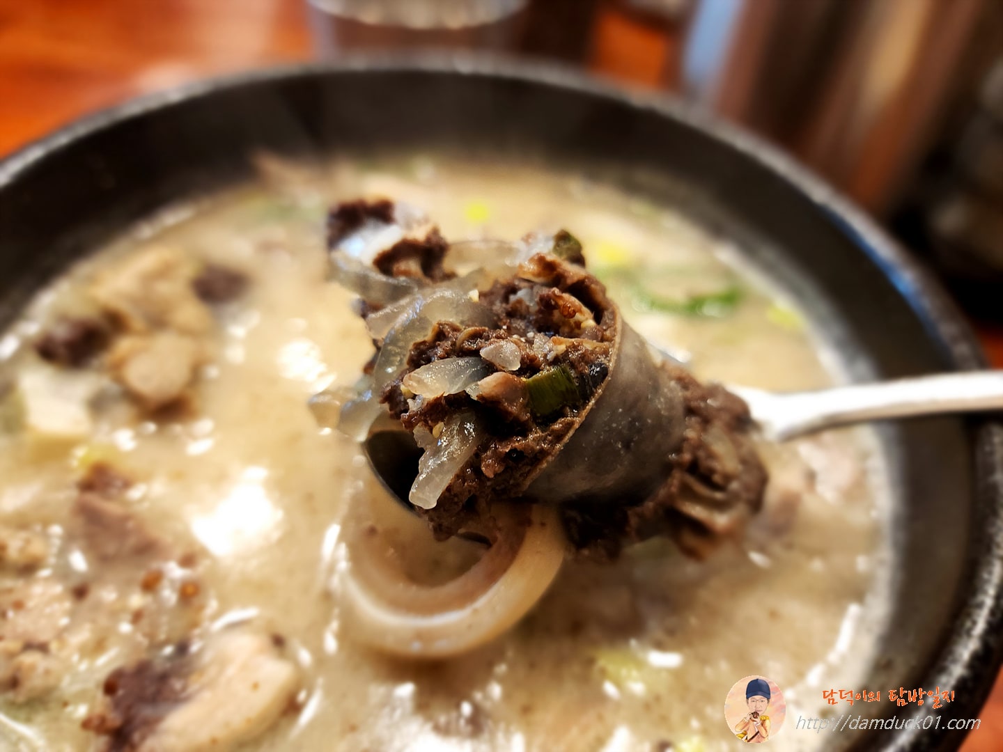 담미온 순대국밥의 피순대