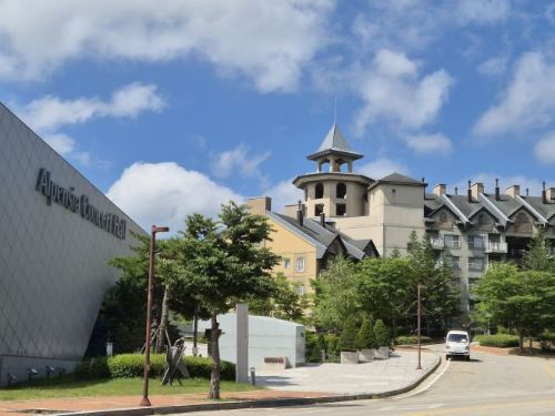 진짜 여름에 여길 가? 알고 보면 더 핫한 '강원도 평창 알펜시아 리조트' 찐 매력 탐구! (feat. 인생 휴가 보장!)