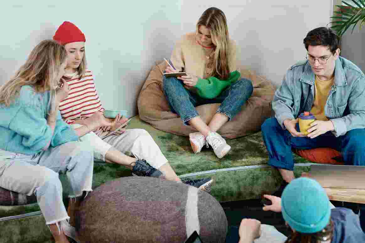 청년 복지 혜택 총정리 ! 대학생 &middot; 취업준비생이 꼭 알아야 할 정보